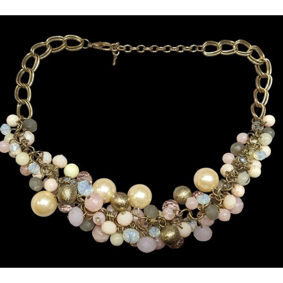 Retro Coquette Glam Pastel Beaded Cluster Necklace - Picture 1 of 6